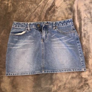 Denim skirt